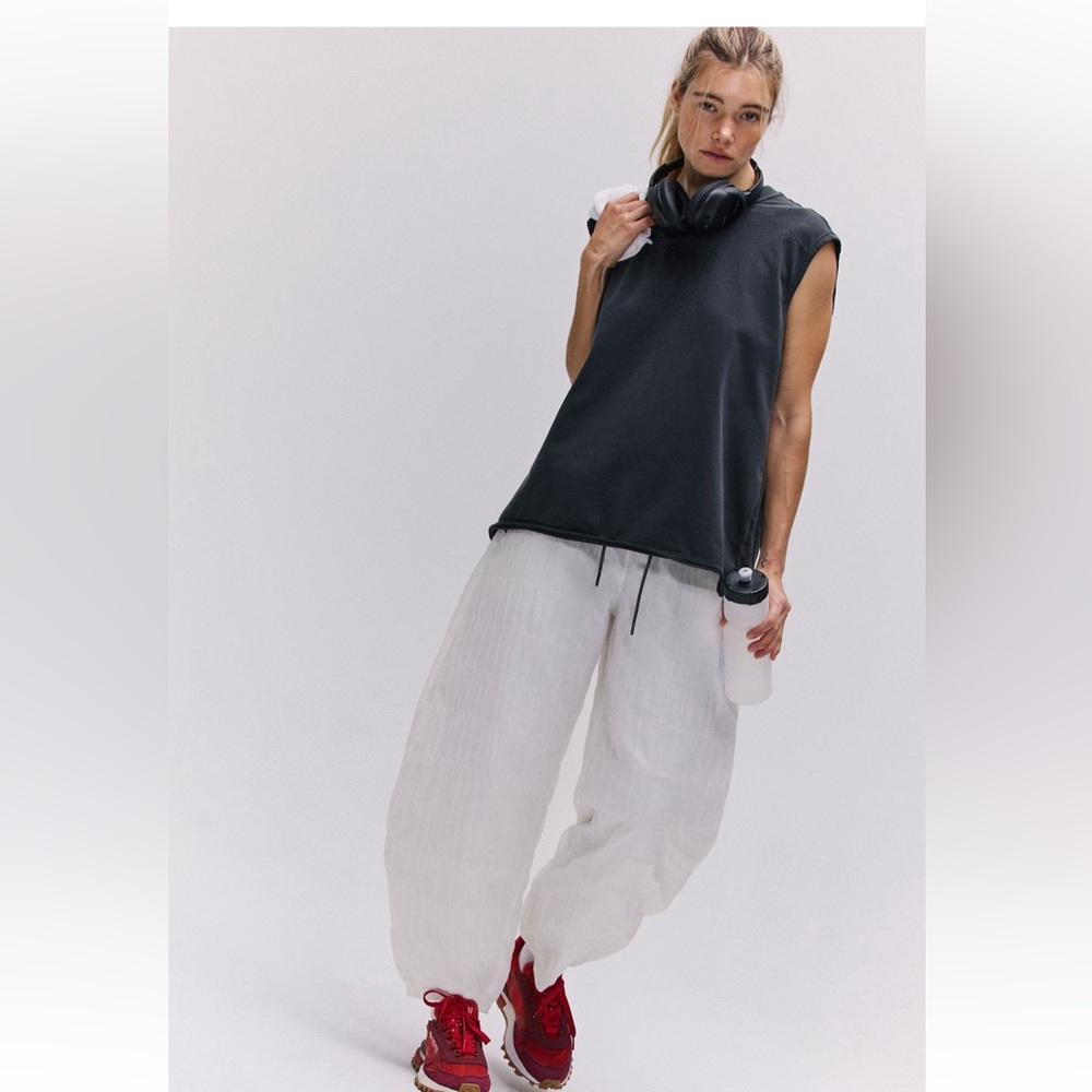 Free People Movement Lift Off Barrel Pants NWT XS